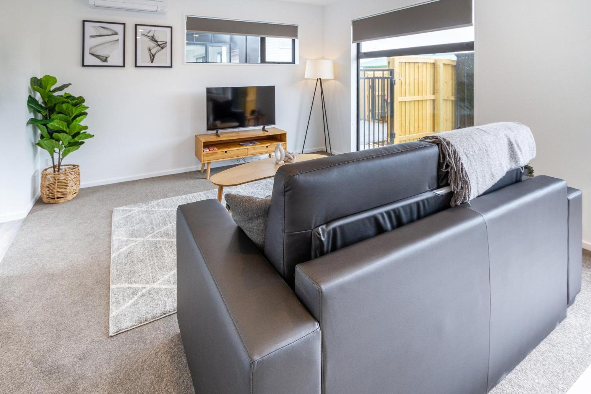 2Br Townhouse: Cosy, Close To City, Car Park Christchurch Exterior photo