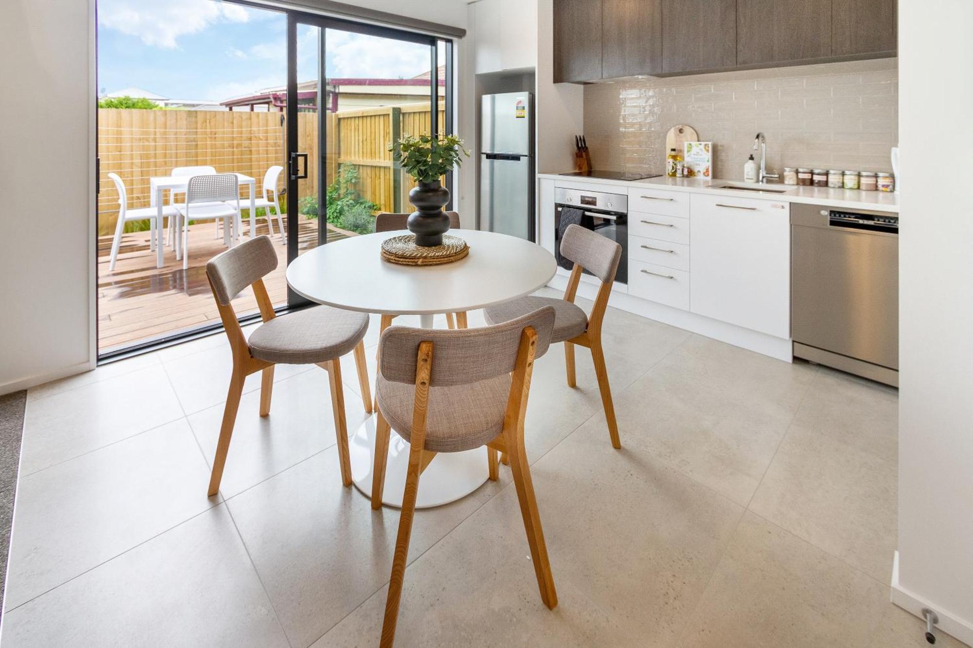 2Br Townhouse: Cosy, Close To City, Car Park Christchurch Exterior photo