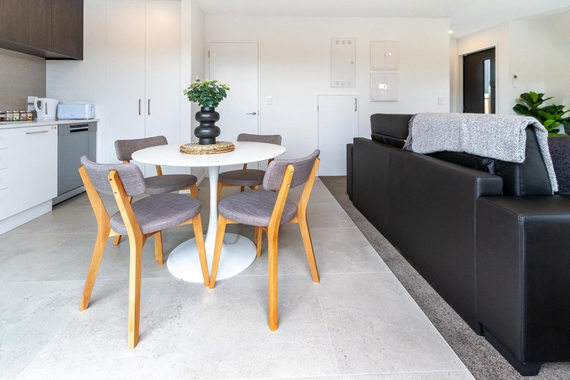 2Br Townhouse: Cosy, Close To City, Car Park Christchurch Exterior photo